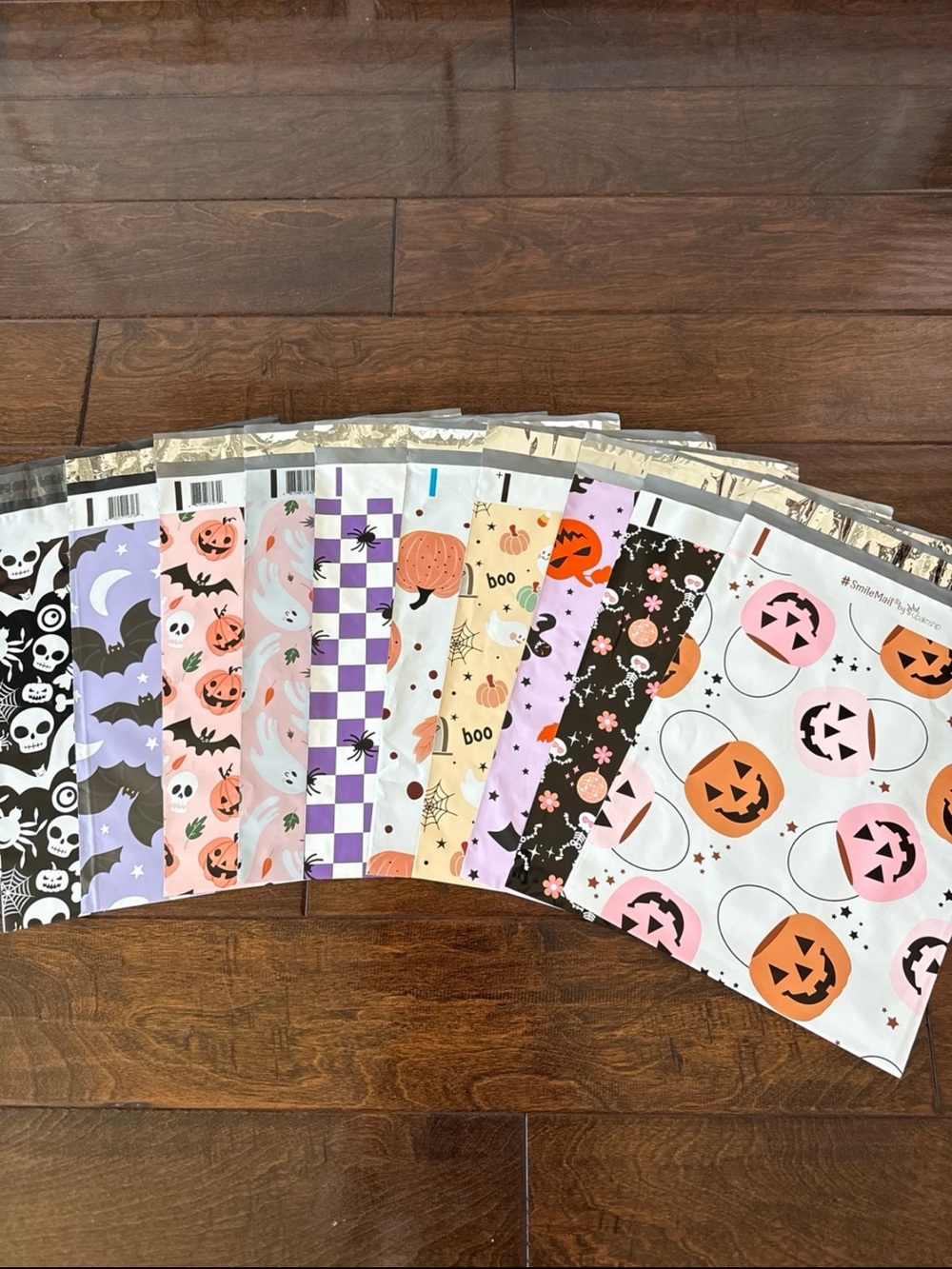 40 Pack - 10x13” Super Fun ALL Halloween Mix Poly Mailers!